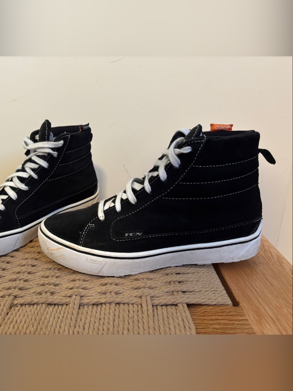 Black Suede High-Top Ankle Boots with White Laces TCX FOCUS ON 300 TS